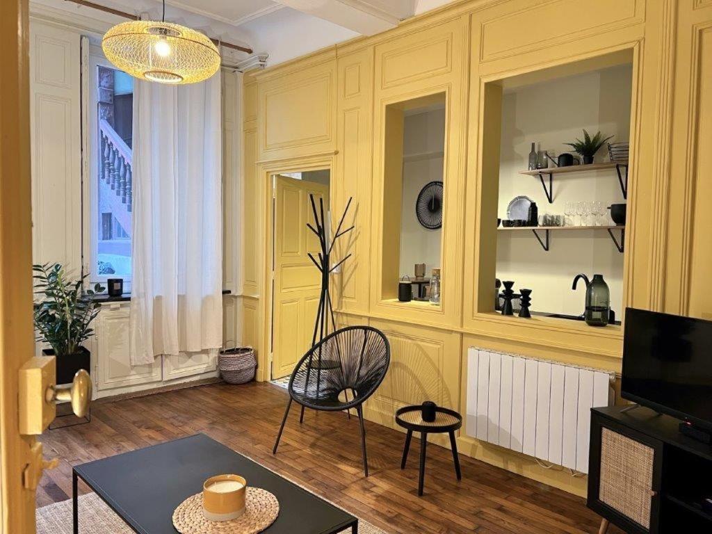 Le Boudoir De Clem Appartement Chalon-sur-Saône Buitenkant foto